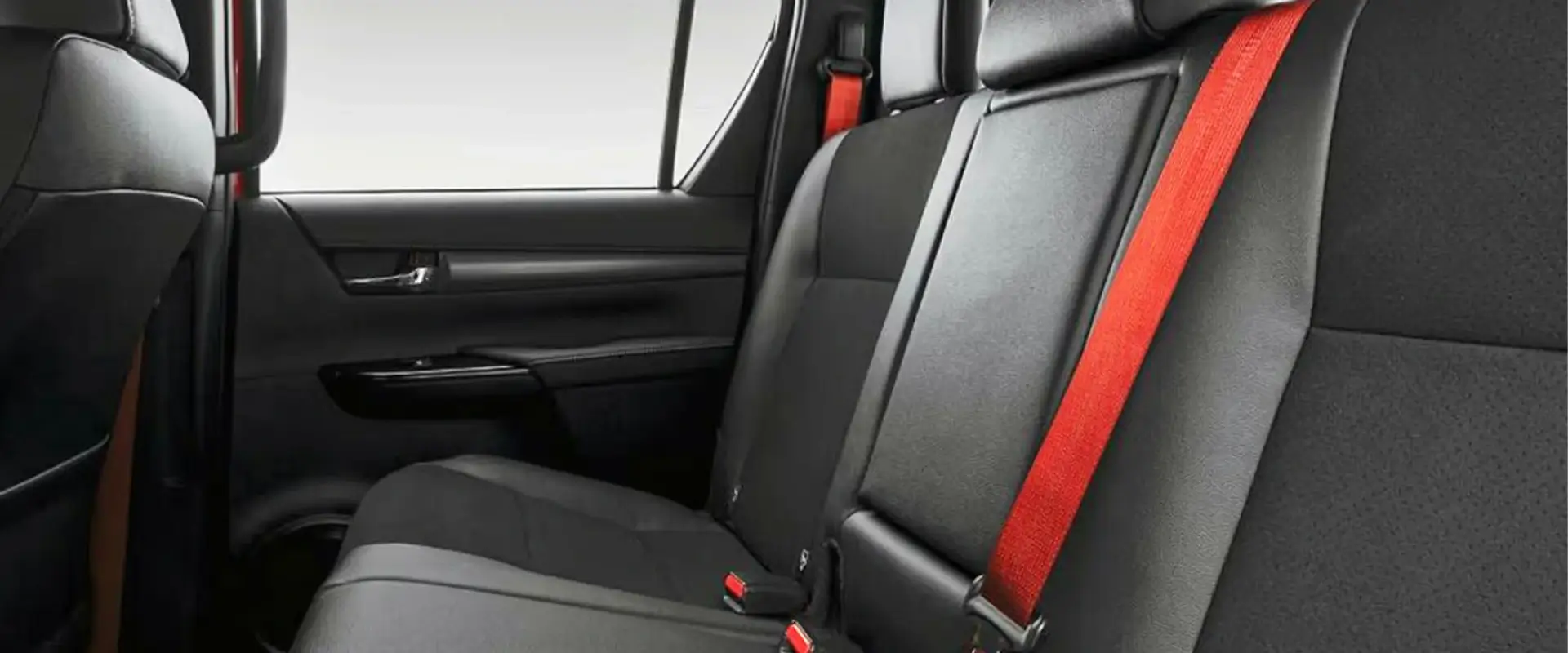 Interior 34